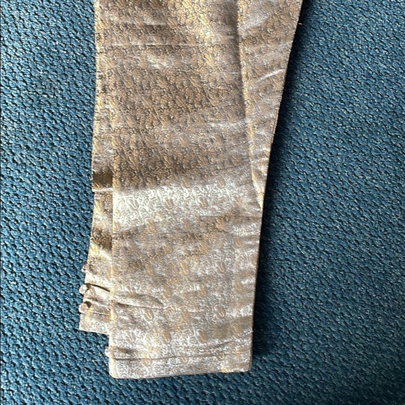 Pakistani Outfit, Never Been Worn, Canadian size Large - Picture 4 of 6